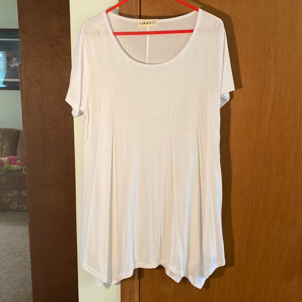 Larace White Tunic Tee